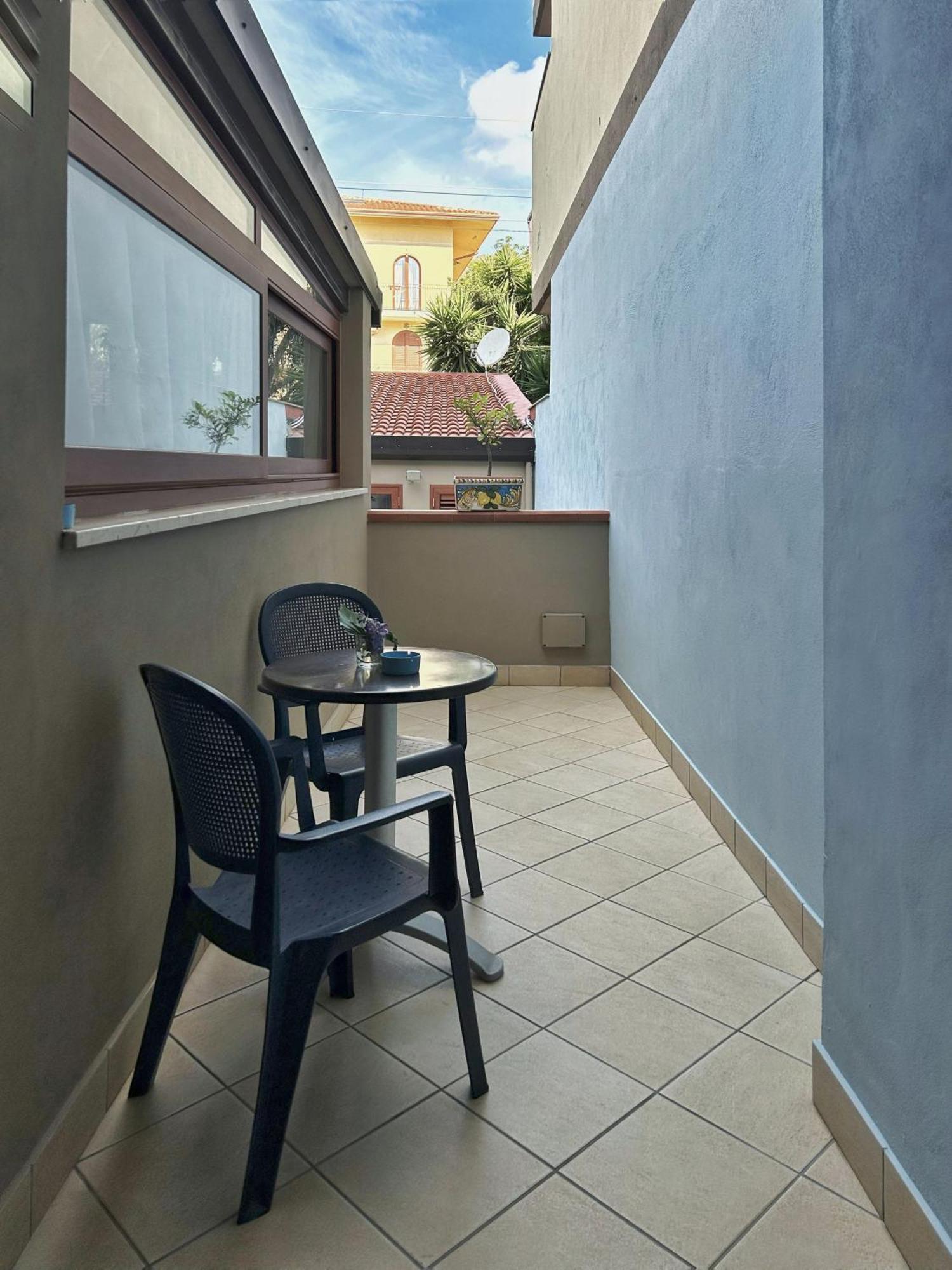 La Piazzetta Acomodação com café da manhã Giardini Naxos Exterior foto