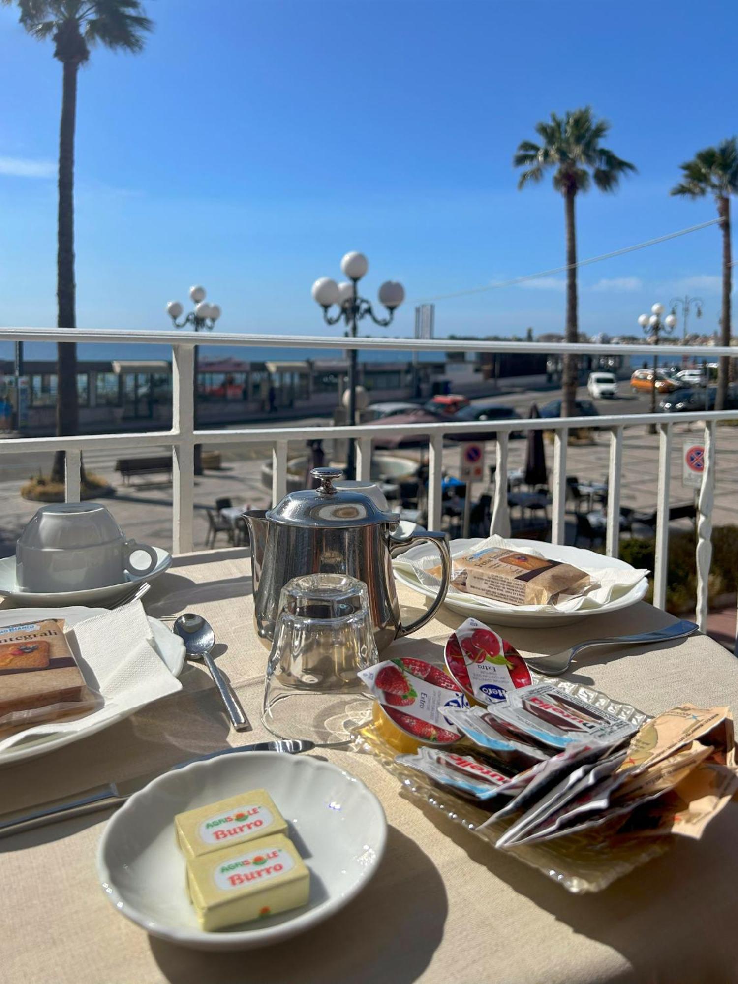 La Piazzetta Acomodação com café da manhã Giardini Naxos Exterior foto